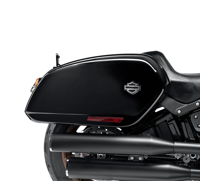 FXLRST Saddlebags – Vivid Black | HD Low Rider & Low Rider® S models
